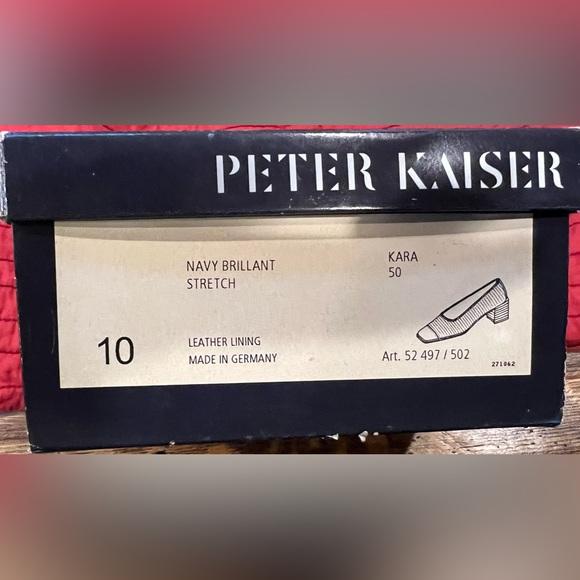 Navy Peter Kaiser size 10 square toe chunk heels in original box, EUC - Picture 6 of 6